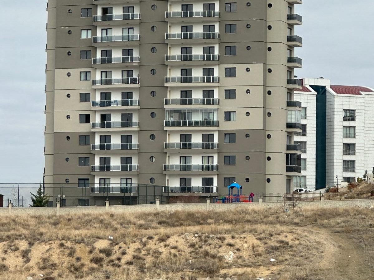 f7ead681-9119-4c3d-8883-23b1b6aba875